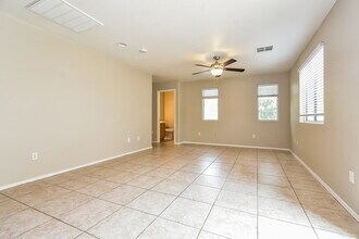 10457 Armand Ave in Las Vegas, NV - Foto de edificio - Building Photo