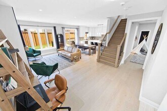 325 Sedgewood St in Kitchener, ON - Building Photo - Building Photo