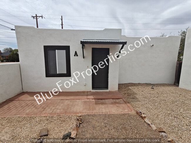 property at 3401 E Bermuda St