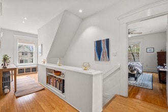 27 Champa St in Newton, MA - Building Photo - Building Photo