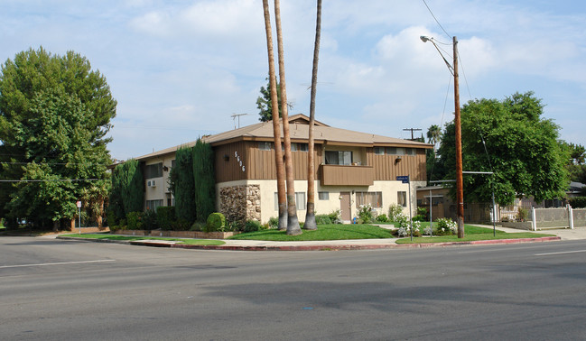 5606 Calhoun Ave in Van Nuys, CA - Building Photo - Building Photo