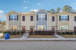 4420 Pinscher St in Union City, GA - Building Photo