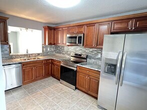 714 Chaseway St in Virginia Beach, VA - Building Photo - Building Photo