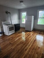 3 Malvern Rd, Unit 2nd Floor in Worcester, MA - Building Photo