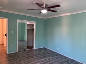 5921 Cahuenga Blvd in Los Angeles, CA - Building Photo - Building Photo