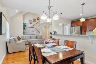 7 Commodore Way in Westford, MA - Building Photo - Building Photo