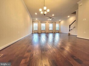 7439 St Margarets Blvd in Elkridge, MD - Building Photo - Building Photo