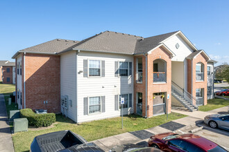 Kensington Place Apartments in Houston, TX - Building Photo - Primary Photo