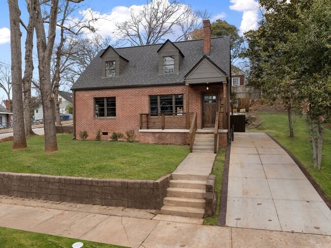 114 W Park Ave in Greenville, SC - Building Photo - Building Photo