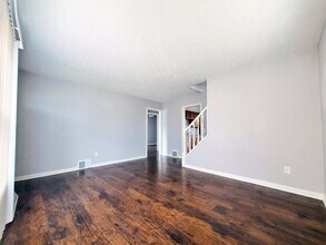 230 E 327th St in Willowick, OH - Building Photo - Building Photo