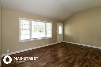 9411 Dalton Dr in Louisville, KY - Building Photo - Building Photo