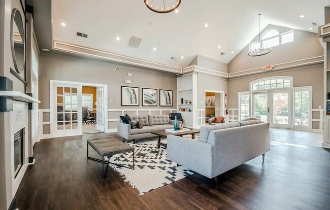 2900 Laurel Ridge Way
