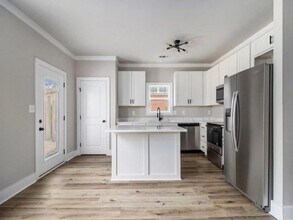 4816 Clarkstone Cir in Flowery Branch, GA - Foto de edificio - Building Photo