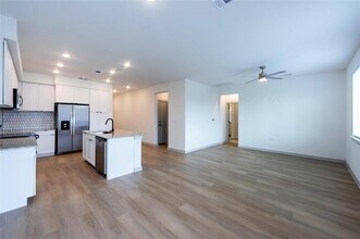 330 Ft Bnd Dr in Missouri City, TX - Building Photo - Building Photo