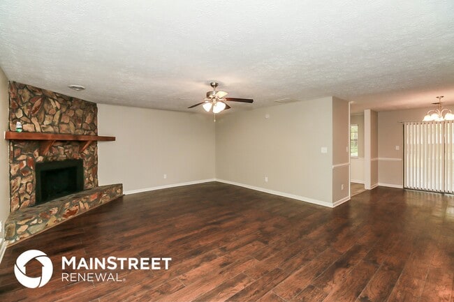 155 Hunt Ridge Dr in Stockbridge, GA - Building Photo - Building Photo