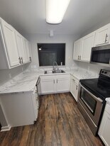 5140 Greenville Loop Rd, Unit B