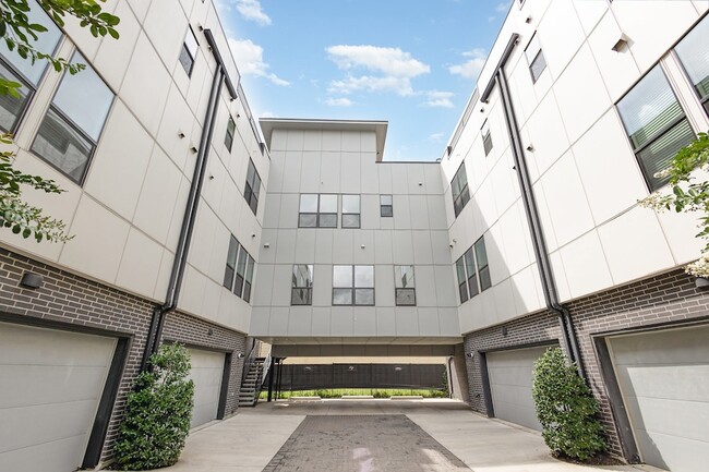 property at 2000 Park Ave