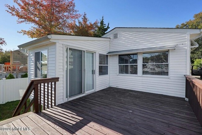 1423 Holmes Ave in Toms River, NJ - Building Photo - Building Photo