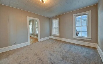 1409 Bever Ave SE in Cedar Rapids, IA - Building Photo - Building Photo