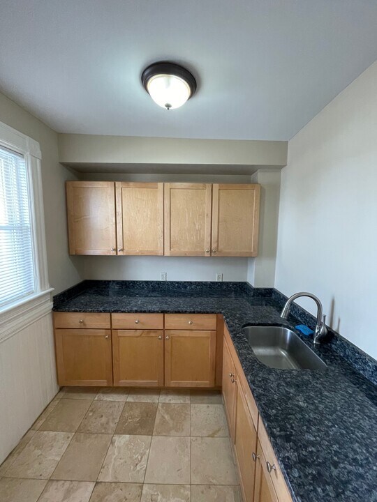 100 Wilson Street, Unit #2 in Manchester, NH - Building Photo