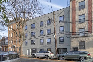 2414 Cambreleng Ave in Bronx, NY - Building Photo