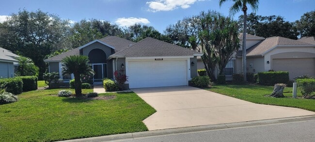 20907 Country Barn Dr in Estero, FL - Building Photo - Building Photo