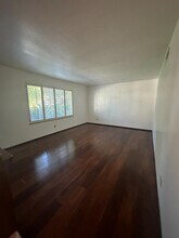 6374 N 6th St in Fresno, CA - Building Photo - Building Photo