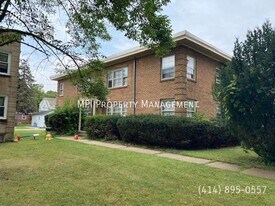 2937 N 76th St in Milwaukee, WI - Building Photo