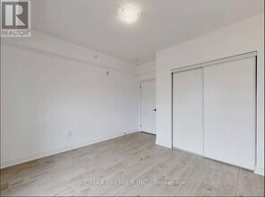 5 Chef Ln in Barrie, ON - Building Photo - Building Photo