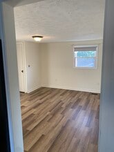 346 Tyler Ave, Unit Half in Washington, PA - Building Photo - Building Photo