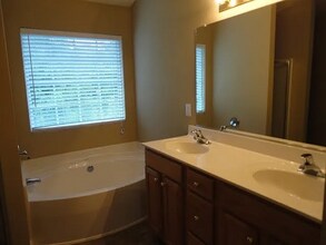 5306 Weeping Cherry Dr in Browns Summit, NC - Building Photo - Building Photo