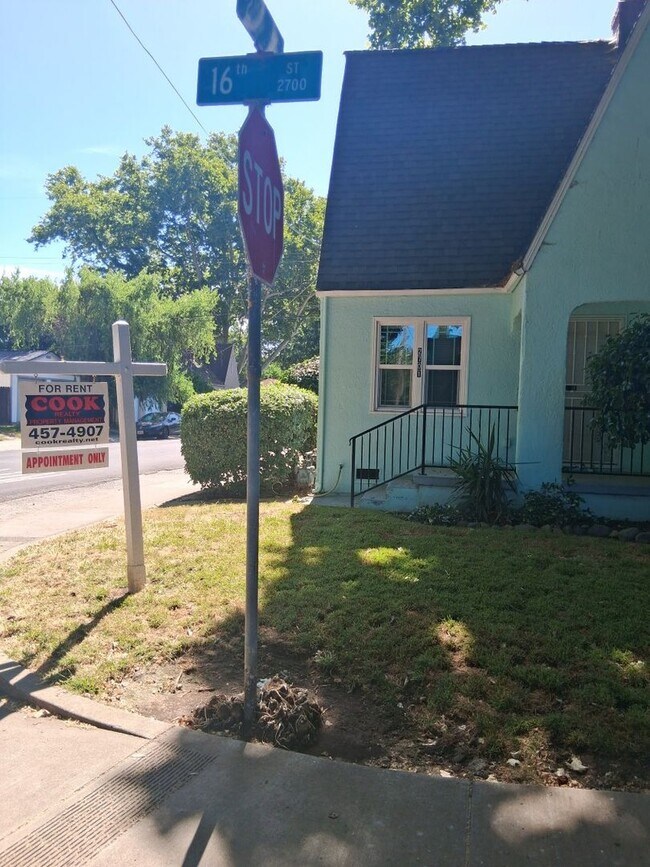 property at 2701-2703 16th St