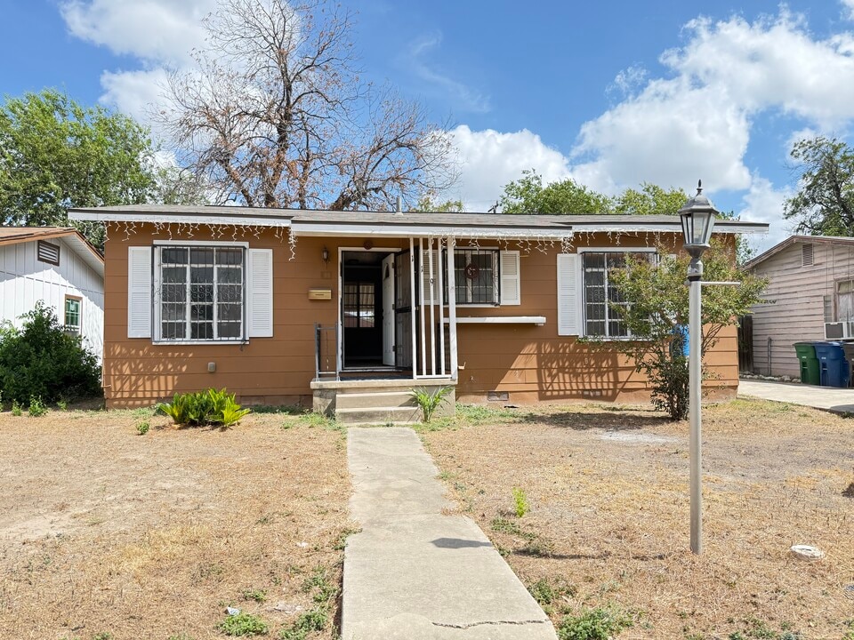 119 Shrine Ave in San Antonio, TX - Building Photo