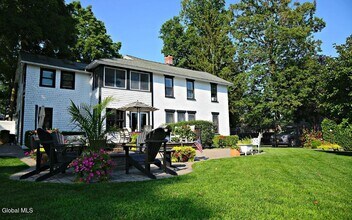 55 State St in Saratoga Springs, NY - Building Photo - Building Photo