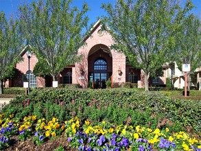 The Bellagio in Houston, TX - Building Photo - Building Photo