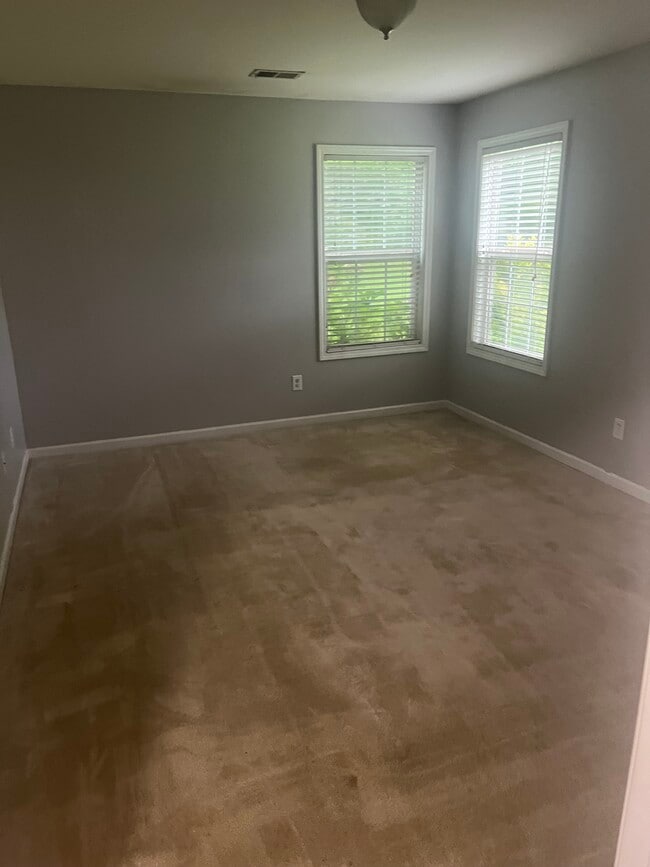 property at 5722 Flowers Ridge SW