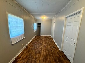 203 Carlton Dr in Lafayette, LA - Building Photo - Building Photo