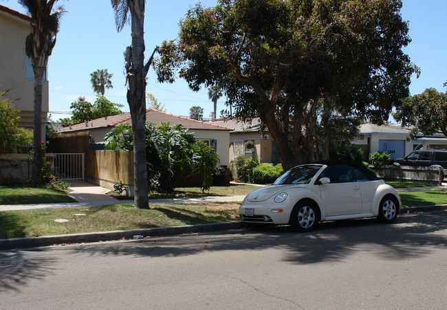 1349-1351 Hornblend St in San Diego, CA - Building Photo - Building Photo