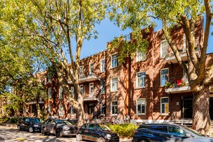 2287 Wilson Av in Montréal, QC - Building Photo