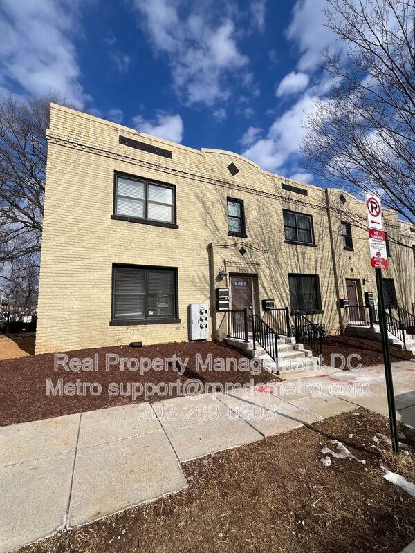 1300 Childress St NE in Washington, DC - Building Photo - Building Photo