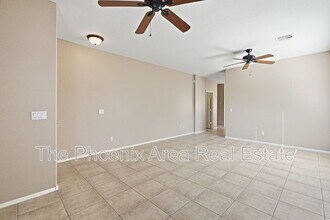 310 Mountain View Rd in San Tan Valley, AZ - Building Photo - Building Photo