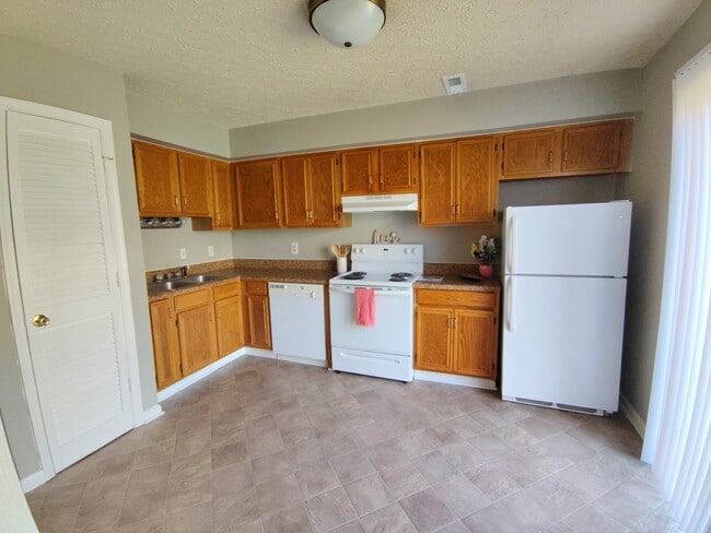 property at 16 Duiguid Dr