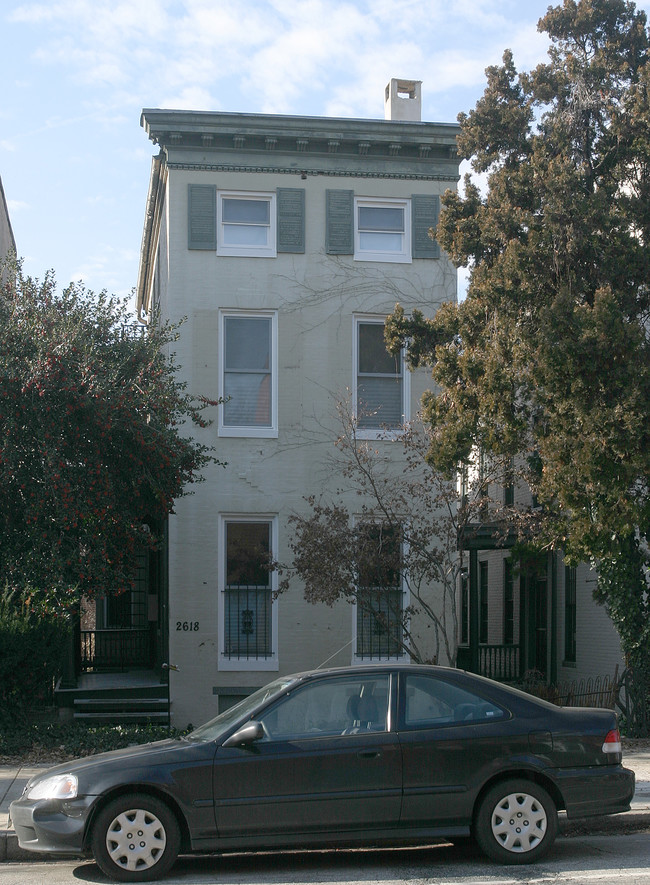 2618 Saint Paul St in Baltimore, MD - Building Photo - Building Photo