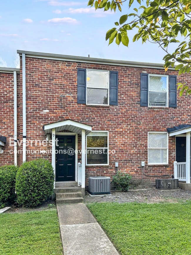 property at 3510 E Richmond Rd