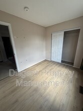 1241 Huntington Cir in Peterborough, ON - Building Photo - Building Photo