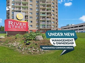 33 River Street in Prince Albert, SK - Building Photo