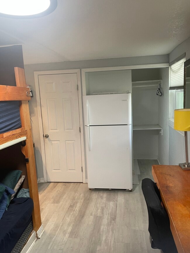 property at 1906 E 31st Ave