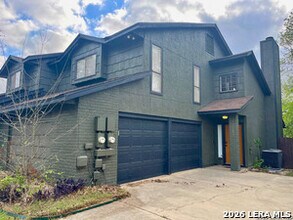 12142 Vista Nogal in San Antonio, TX - Building Photo - Building Photo