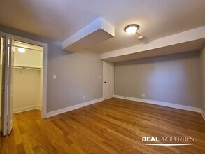 2906 N Mildred Ave in Chicago, IL - Building Photo - Building Photo