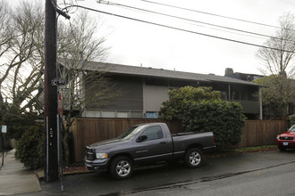 Iron House in Lake Oswego, OR - Building Photo - Building Photo